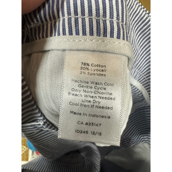 Talbots Chelsea Capri Sz 6 Navy Blue White Striped Casual Seersucker Pants - Picture 4 of 4